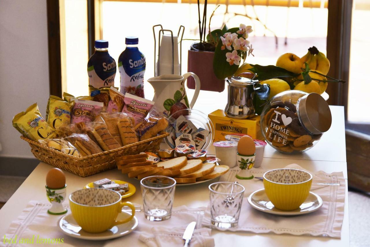 Bed and Breakfast Bed And Lemons Пьяно-ди-Сорренто Экстерьер фото